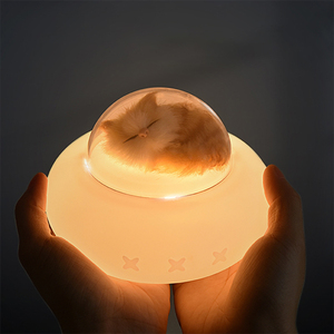 Lampe en silicone pour vaisseau spatial pour animaux de compagnie Lampe de chevet pour enfants Décoration tactile Table Cartn Pet Cat Dog LED Night Light - Product Image 1
