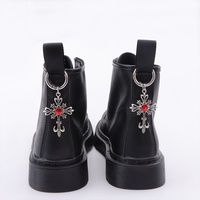 Boucles de chaussures en métal style gothique incrustées de pierres précieuses, pendentifs pour bottes Martin, accessoires transfrontaliers