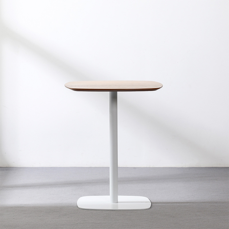 74 Patas Altas Blancas Superficie de Madera Original