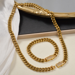 Ensemble collier et bracelet unisexe en acier inoxydable plaqué or 18 carats avec zircon, maillons ronds lourds polis, assortiment élégant pour anniversaire - Product Image 5