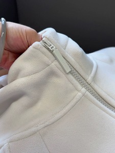 Женская флисовая куртка - Product Image 3