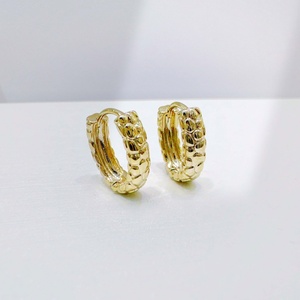 custom plata 925 sterling <b>silver</b> Geometric design Hoop earring hiphop Minimalist ladies elegant 18k gold teacher <b>Huggie</b> Earrings - Product Image 2