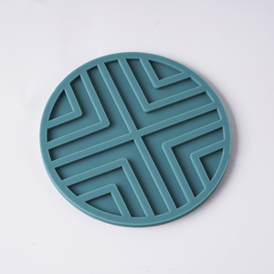 Sous-verre multifonctionnel personnalisé en silicone, support pour boissons chaudes, isolant antidérapant, tapis de table à manger - Product Image 5