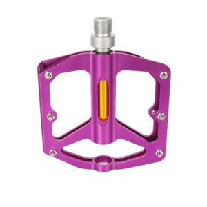Aluminum Alloy Bicycle Pedals With Ball Bearing Steel Spindle For Road <b>Bikes</b> Durable Design <b>Red</b> Color - Product Image 2