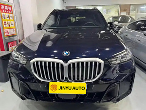 BMW X5 XDrive40Li 2024 Usado, SUV de Lujo con Exterior Negro, Interior Rojo, Volante a la Izquierda, Asientos de Cuero, Cámara Trasera - Product Image 2