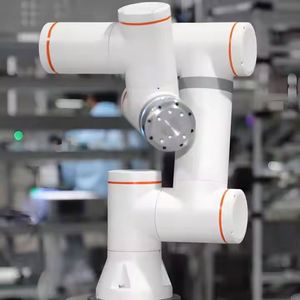 Robot collaboratif de soudage FR3 haute précision avec charge utile de 3 kg et tour CNC de précision de 0,02 mm - Product Image 3