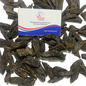 Copeaux d'agarwood de style moyen-oriental, matériau ancien, encens religieux fait main, matière première en gros - Product Image 1