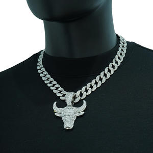 Liontin kepala banteng Hip Hop, aksesori jalanan kalung rantai Kuba berlian imitasi berkilau lapis emas Aloi - Product Image 1
