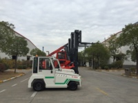 Tracteur de remorquage électronique 30T QYD300 homologué CE pour le déplacement de wagons super lourds en station ferroviaire