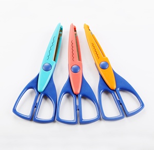 <span class=keywords><strong>Tijeras</strong></span> Zigzag de 6-1/2 Pulgadas con Hoja de Diferentes Formas, <span class=keywords><strong>Tijeras</strong></span> Decorativas para Manualidades SA4406 - Product Image 3
