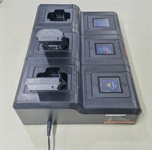 Cargador inteligente de 3 vías con Banco de energía para radios DP4000 <span class=keywords><strong>Sseries</strong></span> SL1M XTS3000 XTS5000 multifunción integrado - Product Image 3