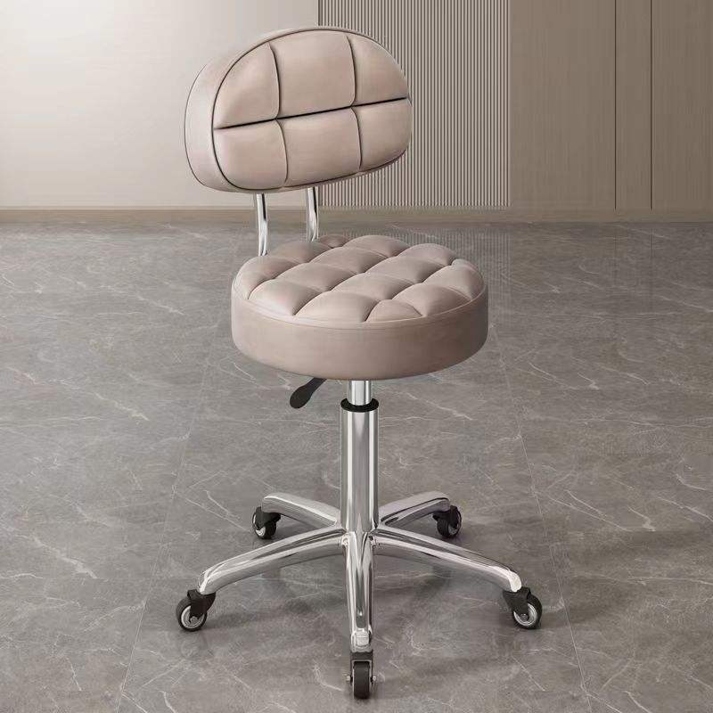 สีน้ำตาลอ่อน