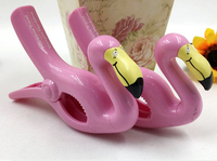 Productos de Gran Venta: Pinza de Plástico para Toallas de Playa con Diseño de Flamenco, Ideal para el Verano