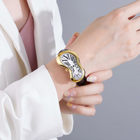 Nouvelle Montre Homme de Créateur Vintage Or Fondu Effet Dali Luxe Forme Irrégulière Chiffres Romains Abstraite Déformée Courbée