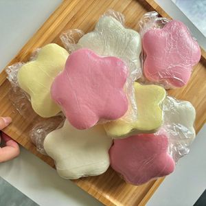 Best Selling Sticky Finger PU Star Fidget Toy Ultra Soft Slow <b>Rebound</b> Squishy Stress Reliever for Commute Leisure - Product Image 3