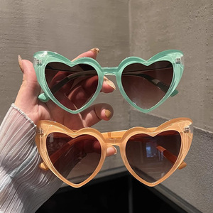 88920 Cute Colors Cheap Big Frame Customized logo Fashionable Gradient Color Heart Shaped Sunglasses Price <strong>Party</strong> love <strong>Glasses</strong> - Product Image 3