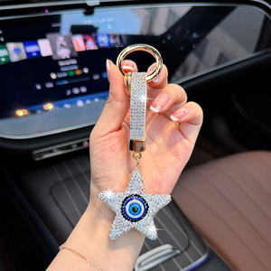 Porte-clés Étoile Mauvais Œil, Porte-clés Bracelet Étoile à Cinq Branches en Strass Scintillant, Anneau de Clé de Voiture Bleu Turc en Cristal Étincelant - Product Image 2