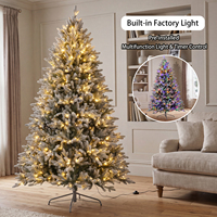 2,13m Flammhemmender Geruchloser Künstlicher Weihnachtsbaum mit Beleuchtung, Robuster Metallbasis, Üppig, Lückenlos, Vorbeleuchtet