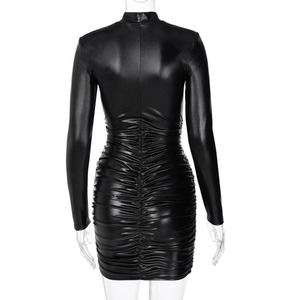 Mini <span class=keywords><strong>abito</strong></span> <span class=keywords><strong>in</strong></span> <span class=keywords><strong>pelle</strong></span> Pu increspato dolcevita manica lunga fasciatura aderente Sexy Streetwear Party eleganti abiti da Club autunno inverno - Product Image 6