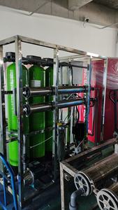 Sistema <span class=keywords><strong>de</strong></span> ósmosis inversa 500 LPH comienza a producir <span class=keywords><strong>agua</strong></span> y la pone en latas <span class=keywords><strong>de</strong></span> <span class=keywords><strong>5</strong></span> <span class=keywords><strong>litros</strong></span> envío <span class=keywords><strong>de</strong></span> esta ósmosis a Kampala Uganda - Product Image 2