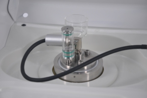 Testeur de perte diélectrique entièrement automatique ASTM D1169 pour matériaux isolants liquides, mesure de la résistivité et de la perméabilité CC, OEM - Product Image 3