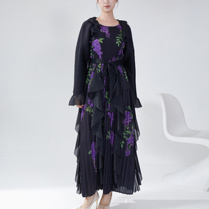 <span class=keywords><strong>2025</strong></span> Mới Nhất Cổ Điển Hoa Cascading Ruffle In Pleated Ăn Mặc Phụ Nữ Miễn Phí Kích Thước Midi Chiều Dài Vành Đai Thanh Lịch Ăn Mặc Đặt Hàng Mô Hình - Product Image 1