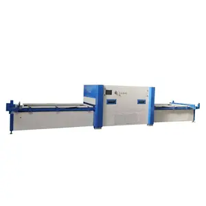 Máquina laminadora de prensa caliente de membrana de vacío de mesas dobles de automatización completa para máquina de prensa de vacío de PVC a puerta de madera