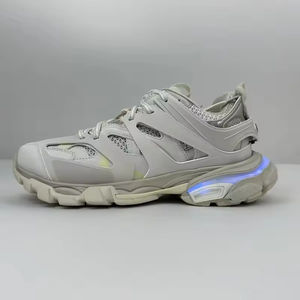 Calzado deportivo de lujo de alta calidad con diseño LED para hombre y mujer, con cordones de cuero genuino, apto para todas las estaciones. - Product Image 6