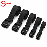 Sangle d'arrimage en polyester noir avec boucle à came métallique 20mm 25mm 32mm 38mm 50mm 1200Lbs pour l'emballage de marchandises en entrepôt