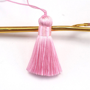 Nudo chino con borla de 5 cm, poliéster, hecho a mano, accesorio decorativo para bolsos y adornos - Product Image 3