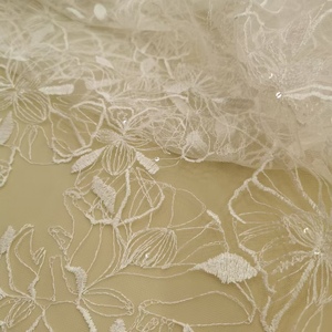 Tissu en voile à paillettes et sequins, ruban en maille, broderie florale, dentelle pour robes de mariée et robes de soirée pour femmes 100% - Product Image 4