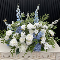 Composition florale artificielle en gros, chemin de table en hortensias blancs et bleus pour la décoration de mariages et de fêtes de la Saint-Valentin