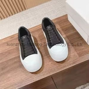 Zapatillas de cuero genuino con logotipo personalizado, estilo deportivo de alta calidad para caminar al aire libre, estilo skate. - Product Image 2