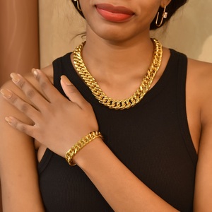 Pulsera y Collar de Cadena Cubana Chapados en Oro de 18K al por Mayor del Fabricante, Joyería en Oferta para Hombre, Pulsera de Acero Inoxidable para Hombre - Product Image 4