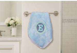 Toalla de Baño de Microfibra con Monograma, Toalla Personalizada con Iniciales, Suave, Absorbente y de Secado Rápido para Uso en el Hogar - Product Image 3