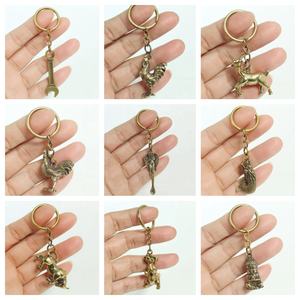 Großhandel benutzer definierte handgemachte massive Messing Vintage Tierkreis Schaf Anhänger Schlüssel bund - Product Image 4