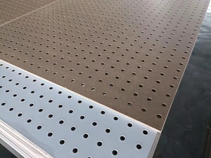 Pantalla de tablero de clavijas de MDF de diseño moderno con ganchos E1 Tablero duro de madera decorativo estándar Cumple con emisiones de formaldehído - Product Image 6