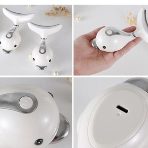 Masajeador Facial y de Cuello con Forma de Delfín, Terapia de Luz Roja, Productos de Belleza para Mujeres - Product Image 4