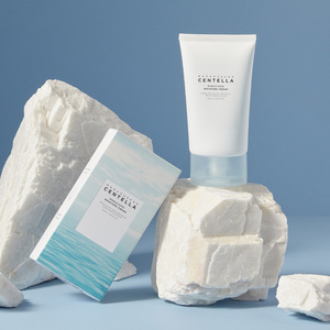 Crème hydratante apaisante pour le visage Centella Hyalu-Cica - Product Image 2