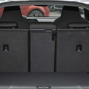 Audi <span class=keywords><strong>A3</strong></span> <span class=keywords><strong>Sportback</strong></span> 35 T Luxury Sport de 5 Plazas, Vehículo Usado en Venta - Product Image 4