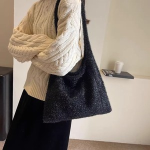 Sac hobo en tricot brillant, grand sac fourre-tout en crochet, sac à main doux pour femmes, idéal pour la plage, le shopping, l'usage quotidien, sac tendance pour l'été - Product Image 4