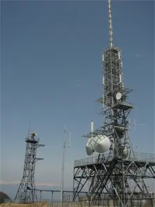 Personalización de fábrica 40m-70m Antena Mástil Torre de celosía Poste de comunicación Torre de vigilancia