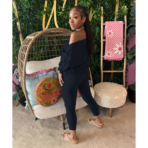 Completo Loungewear Estivo 2026 da Donna: Set 2 Pezzi con Felpa a Maniche a Pipistrello e <span class=keywords><strong>Spalla</strong></span> Obliqua e Pantaloni - Product Image 4