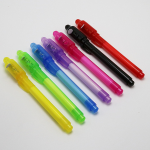 2024 नया बड़ा क्षमता रचनात्मक जादू नेतृत्व Uv हल्के गुप्त जासूसी पेन बच्चों के लिए अदृश्य स्याही पेन लाइट अप पेन लाइट अप पेन - Product Image 2