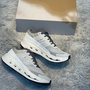 Zapatillas de running de invierno Designer Cloudultra 3, zapatillas de moda para hombre y mujer, antideslizantes, transpirables, con parte superior de malla y cordones. - Product Image 2