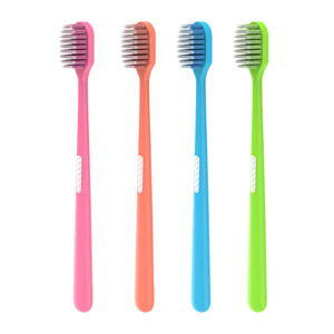 Cepillo de dientes personalizado para adultos de nueva moda con cerdas medianas suaves y mango de plástico cómodo para uso doméstico - Product Image 4