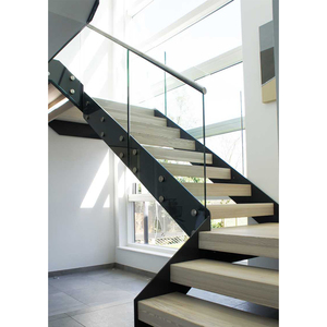 Escalier intérieur à double poutre avec garde-corps en câble métallique et marches en bois - Product Image 3