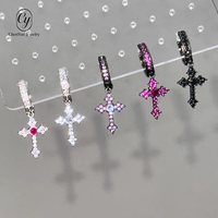 Boucles d'oreilles Huggie Vintage Sweet Cool Girl avec croix, zircon multicolore, style gothique, délicates, vente en gros