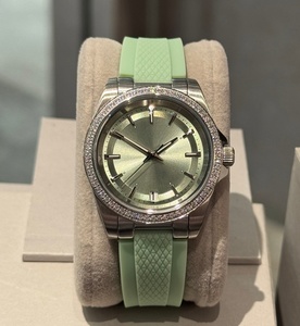 Relojes de pulsera de diseño de alta calidad para mujer, personalizados al por mayor, con cajas de cristal de zafiro. - Product Image 2