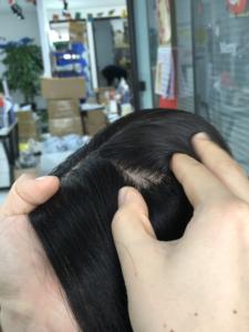 Volumateur pour Femme en Cheveux 100% Humains Véritables avec Base en Soie, Cheveux Vierges à Cuticules Alignées, Dessus en Soie - Product Image 5